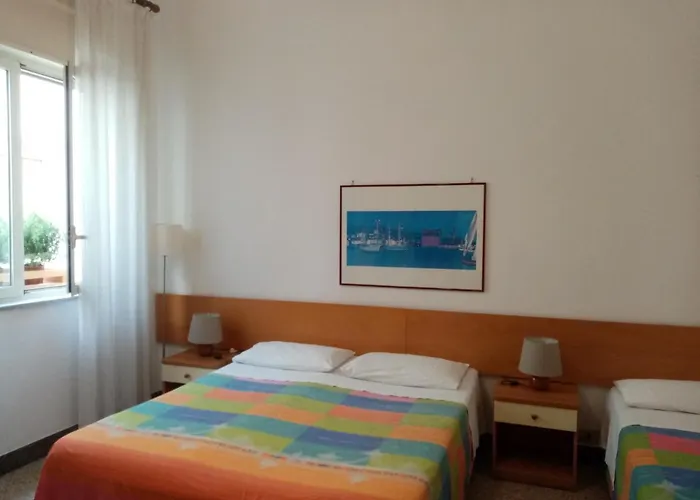 Ariston Petit Hotel